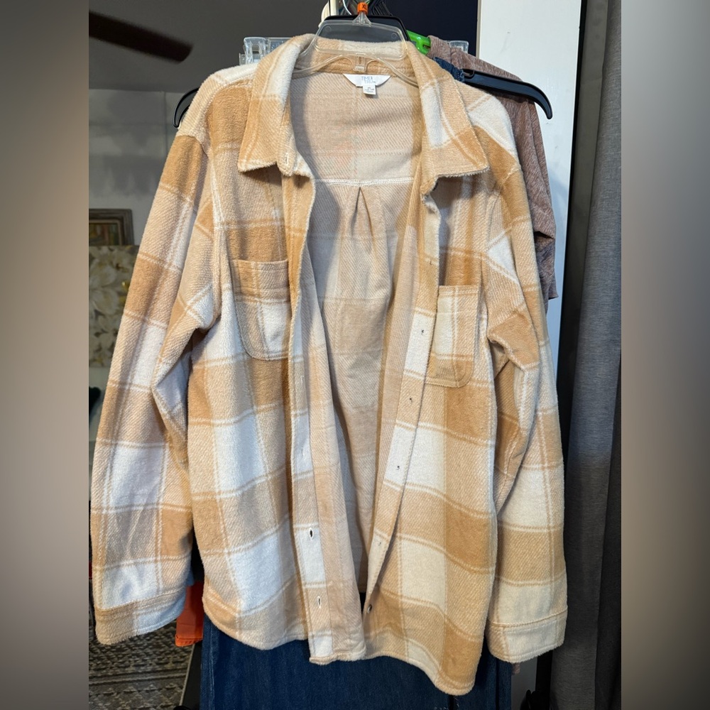 Plaid Tan and Cream Shacket